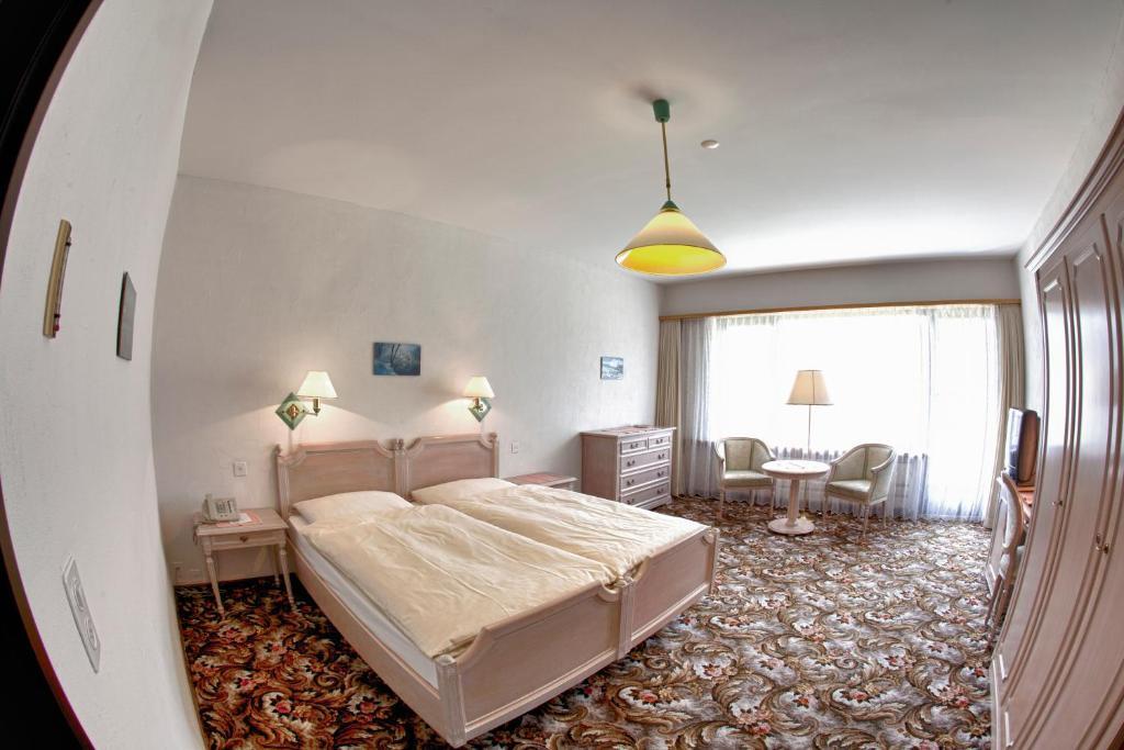 Hotel Post Pontresina Habitación foto