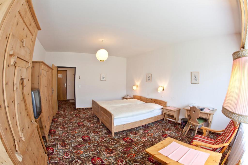 Hotel Post Pontresina Habitación foto