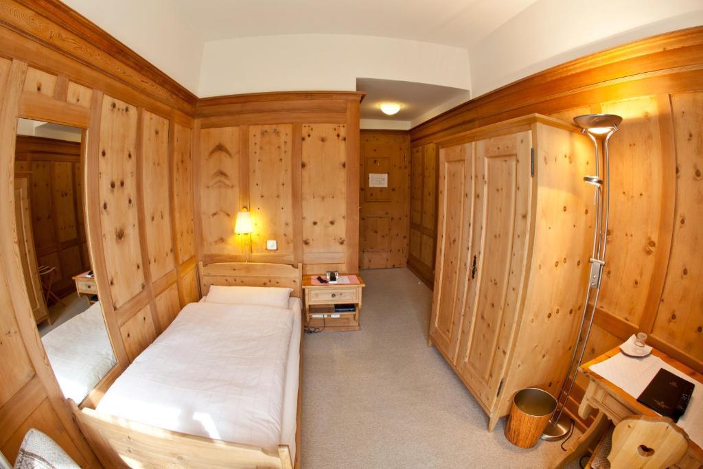 Hotel Post Pontresina Habitación foto