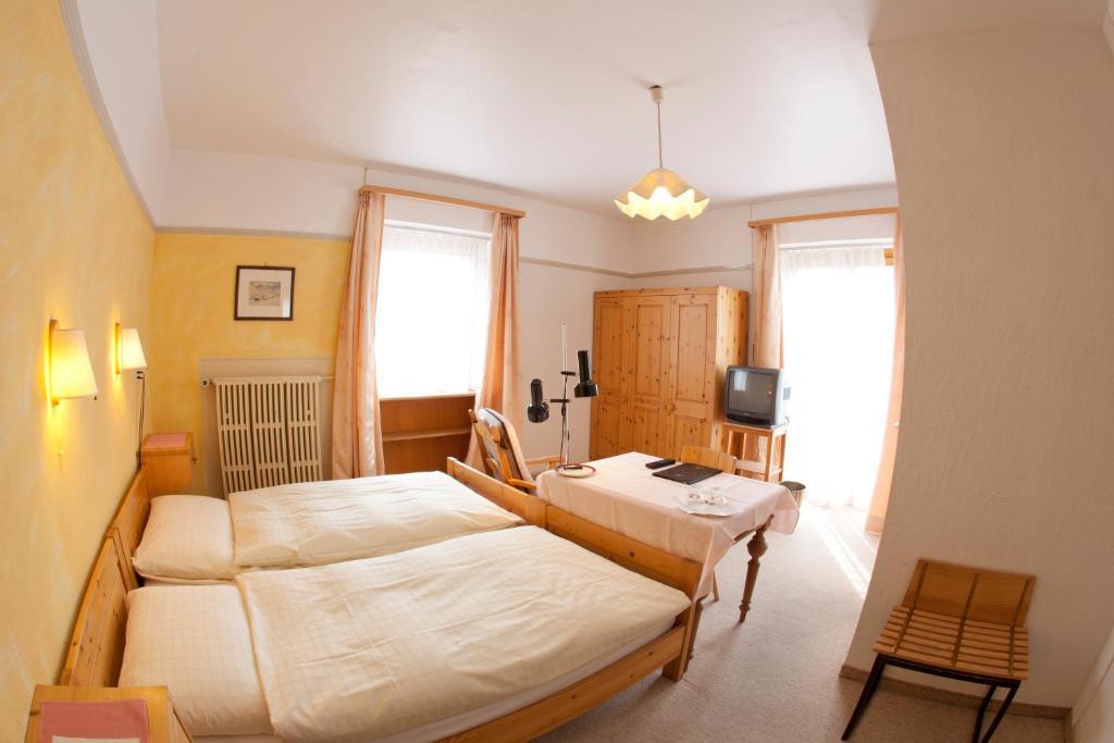 Hotel Post Pontresina Habitación foto